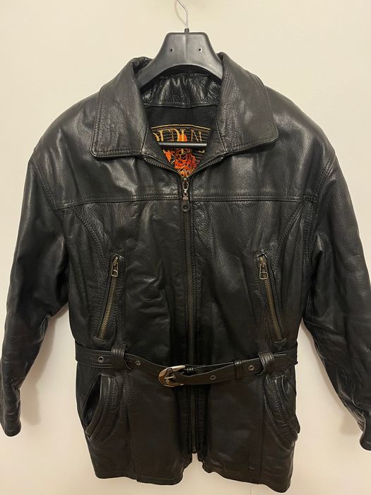 Дамско кожено яке