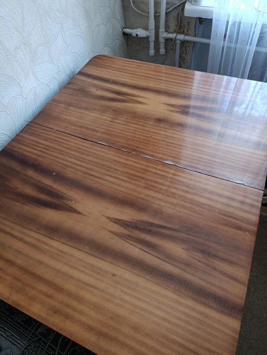 Стол обеденный стол