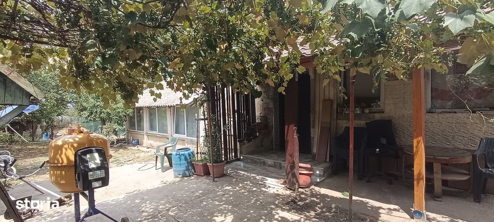 Casă renovată în 2020, teren 1.354 mp – Ghindeni, Dolj