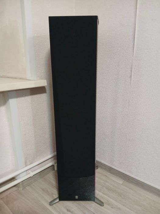 колонки YAMAHA  NS 777