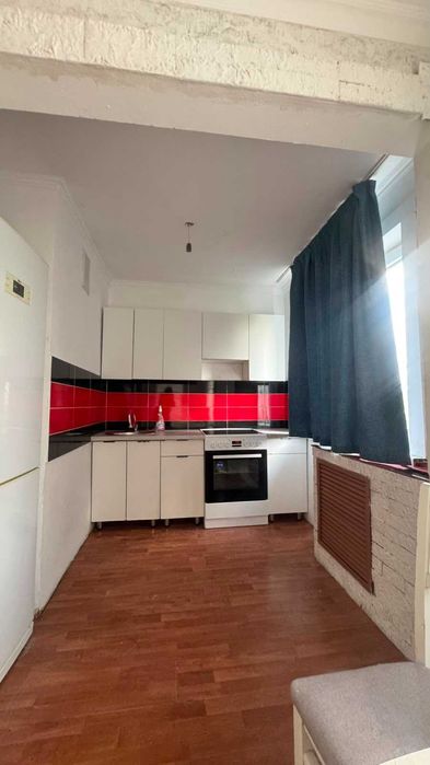 Продам 3-х комн. ул. Строителей, 28