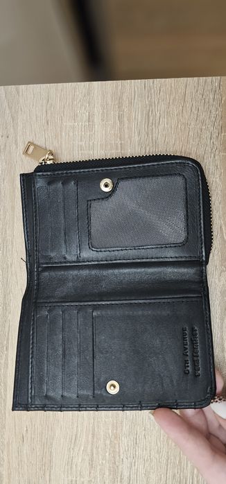 Дамски чанти и раници