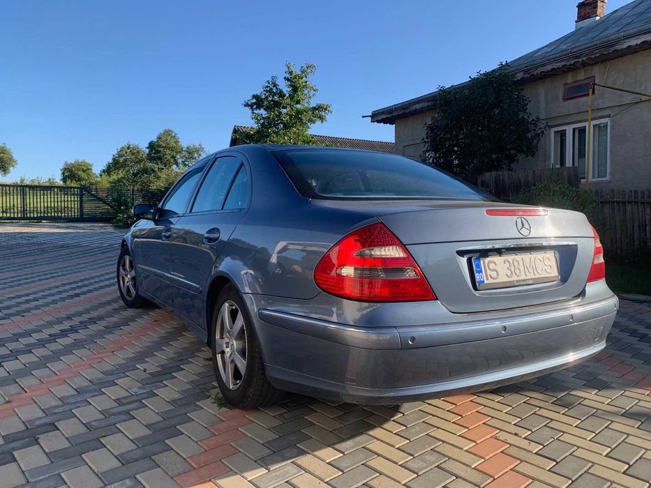 Mercedes E220 automat