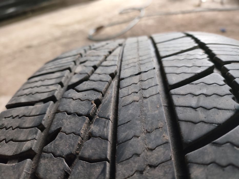 Продам шины Good Year комплект