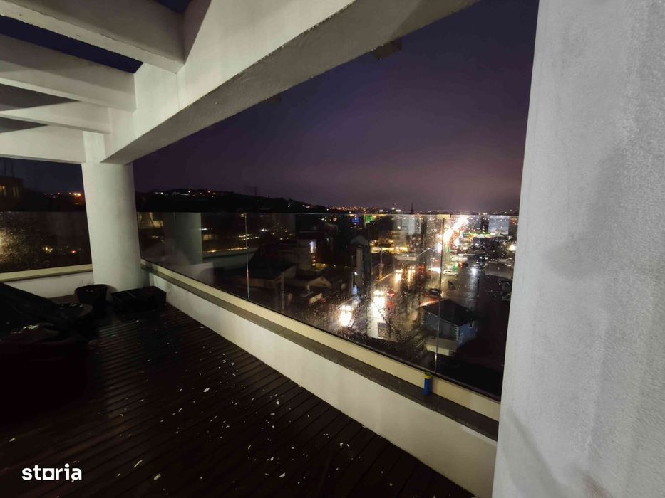 Apartament tip Penthouse la strada principala !