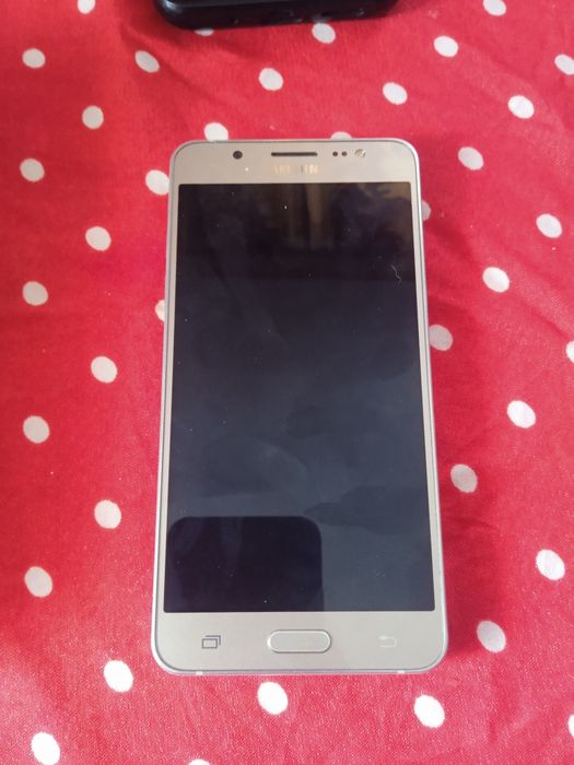 Продам телефон рабочий