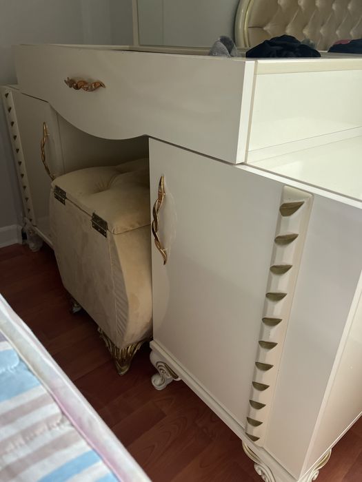 Комод для спальни