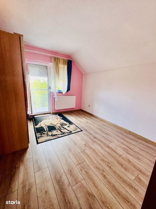 Casă la 10 km de Arad