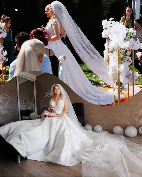 Vand rochie de mireasa