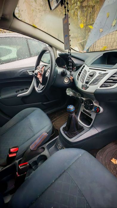Vând Ford Fiesta Avariat!