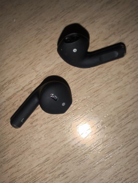 AirPods не работающие