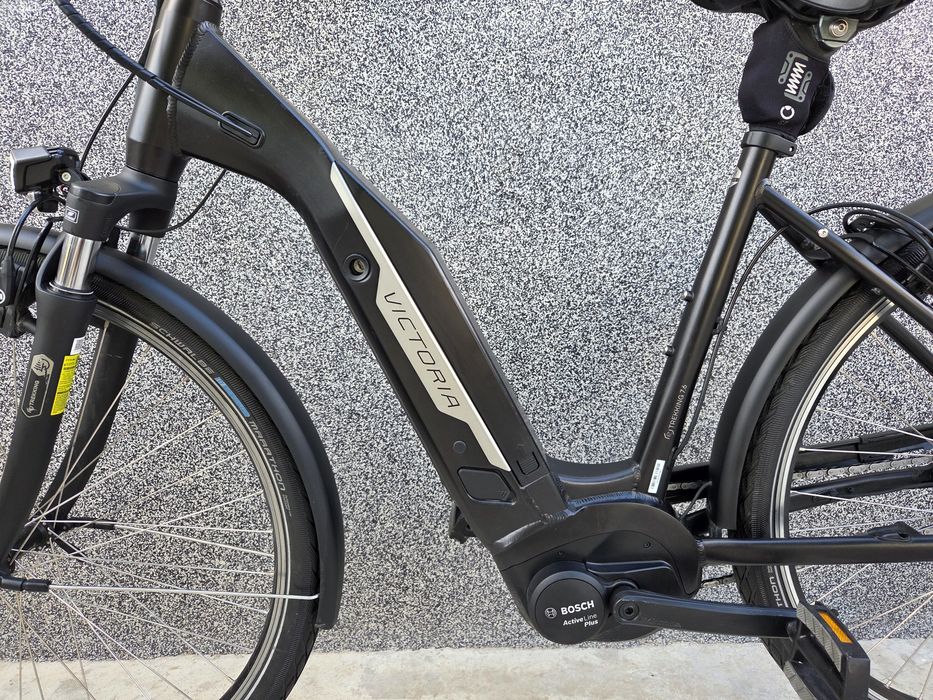 Електрически велосипед Victoria Trekking 7.6 / Bosch мотор / ПЕРФЕКТЕН