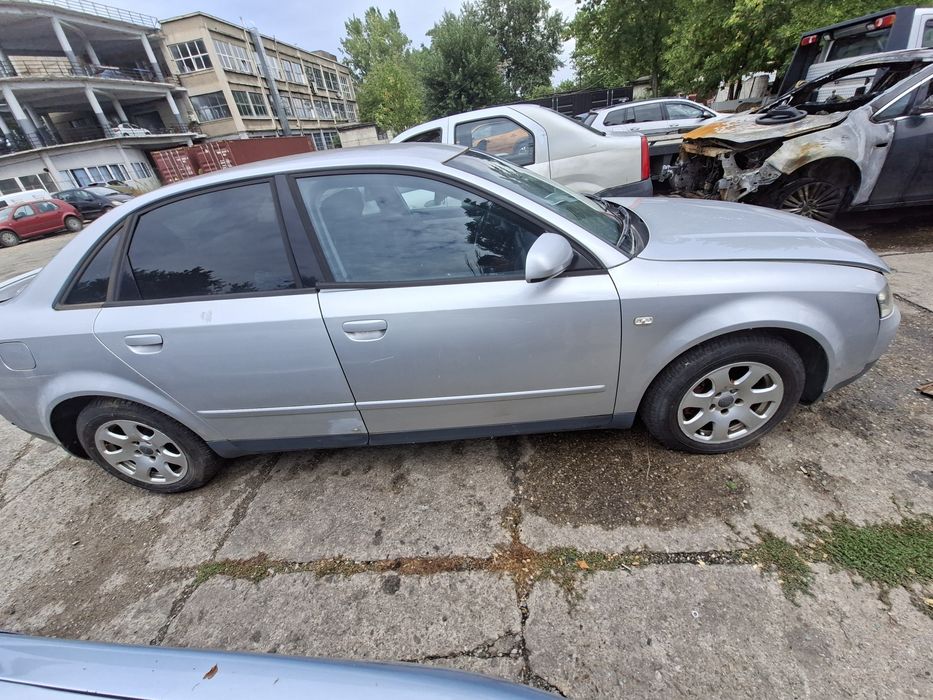 Dezmembrez Audi A4 B6 1.9D 2.0 B 2002