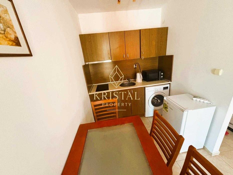 Продава се Тристаен апартамент в Свети Влас - 67 кв.м за 647 €/кв.м - Снимка #2