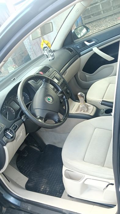 SKODA Octavia 2005 — imagine 3