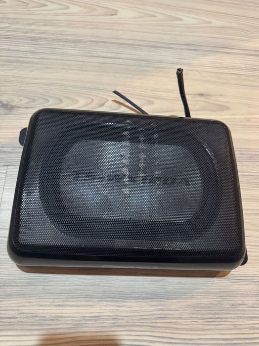 Активна авто  бас каса Пайнер