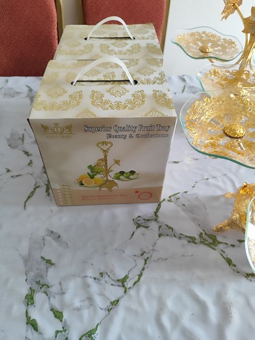 Продается сухофруктница 2 шт