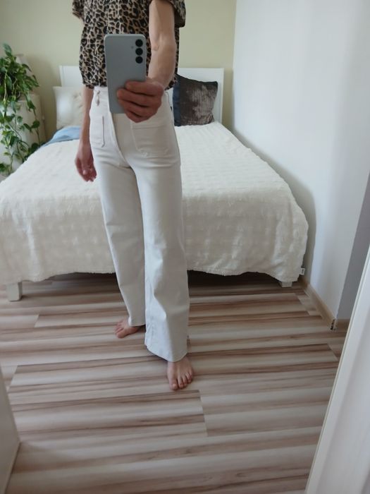 Blugi zara impecabili noi fara eticheta