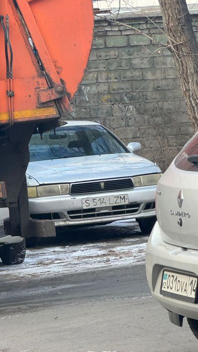 Продам авто марки Тойота креста 90