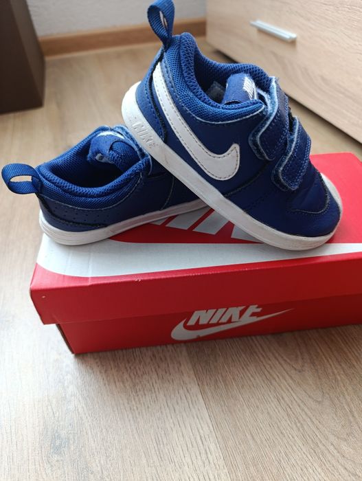 Маратонки за момче Nike, номер 21, стелка 13 см.