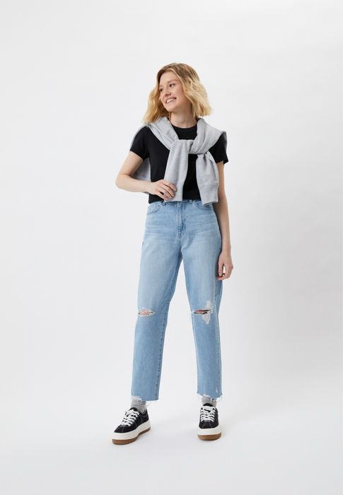 Продам джинсы uniqlo. Оригинал.