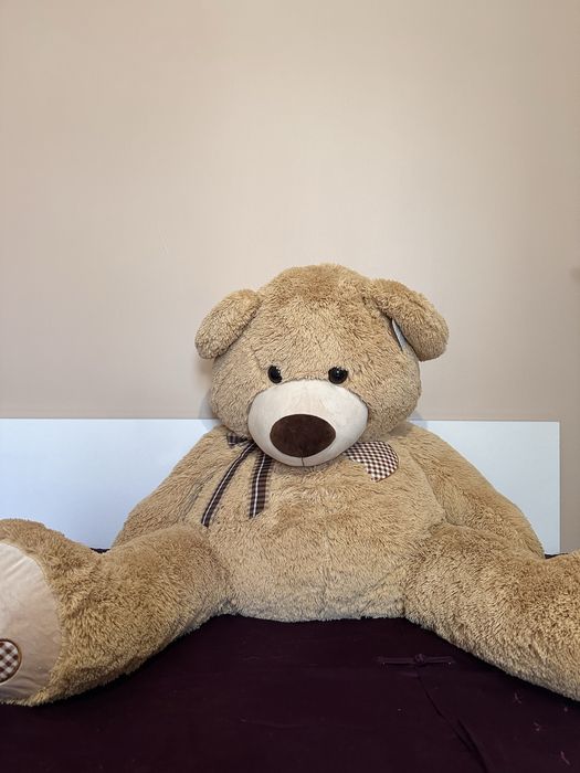 Голямо плюшено мече