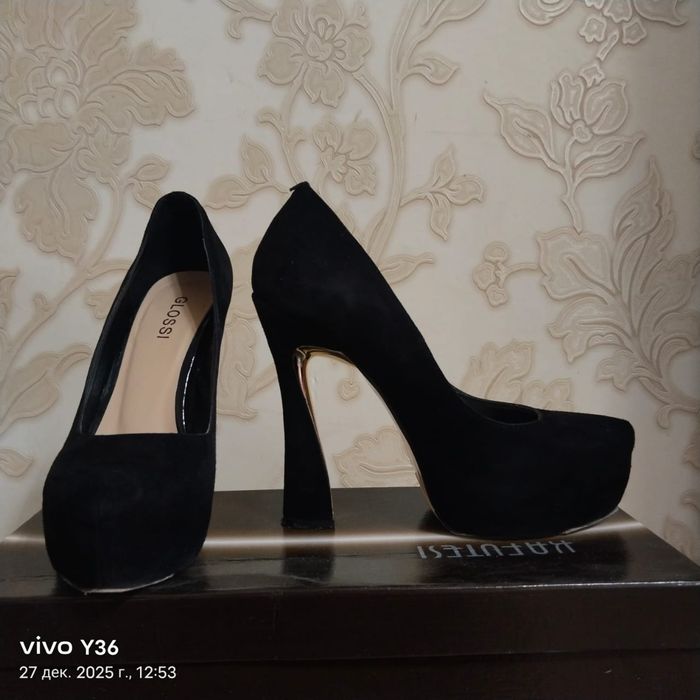 Жунские туфли "модельные"