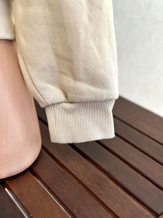 Дамски суичър с цип KARL KANI - размер М, КАТО НОВ