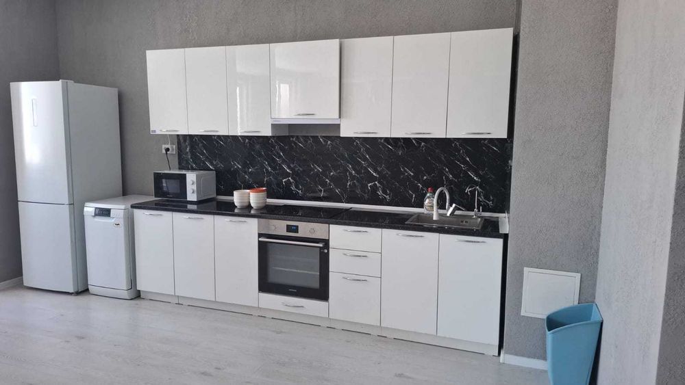 В продаже просторная 3-комнатная квартира, с шикарным видом.
