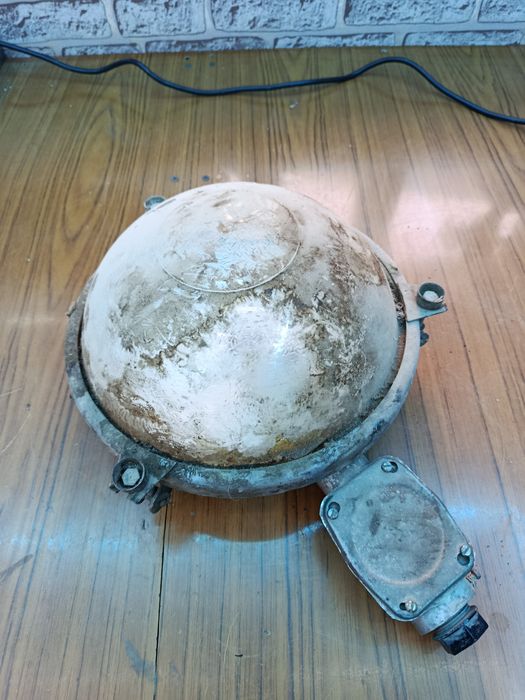 Уличный фонарь новый