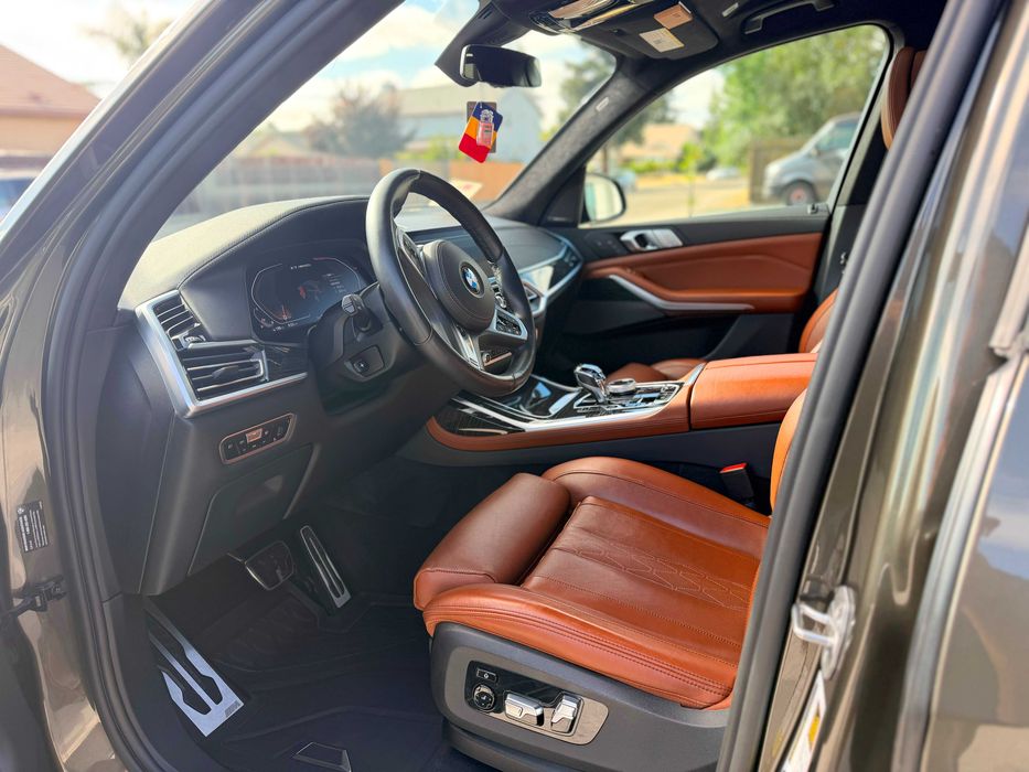 BMW X7 M50i 2022 524 CP