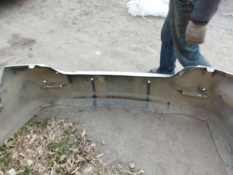 Продам бампер задний Камри 50