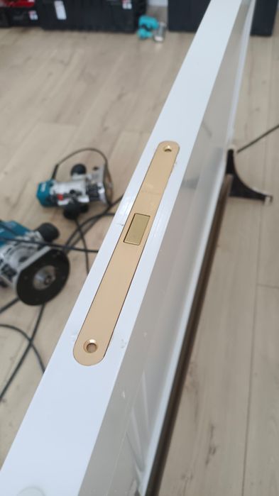 Установка дверей