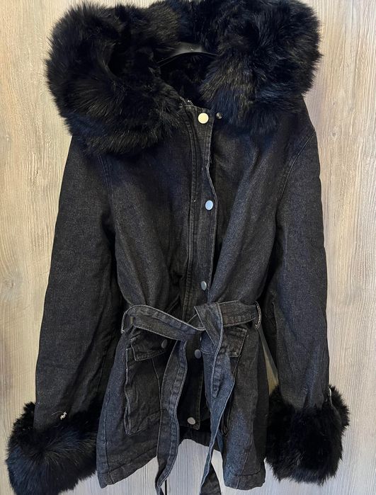 Geaca blug imblanita. Mărimi S, M, L