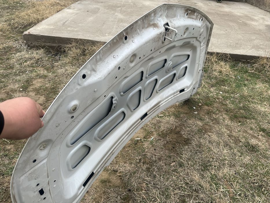 Капот на шевроле кобальт