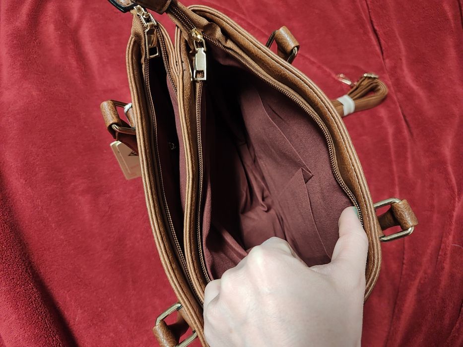 Geantă maro nouă
