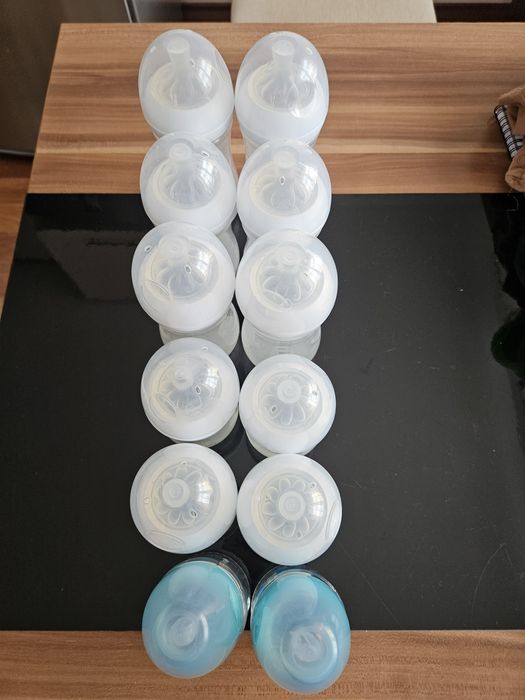 Шишета за хранене мляко Philips Avent за новородени 0+ и комплект четки за почистване