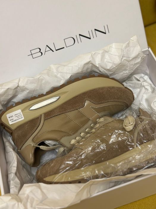 Новые, оригинал. 37 размер