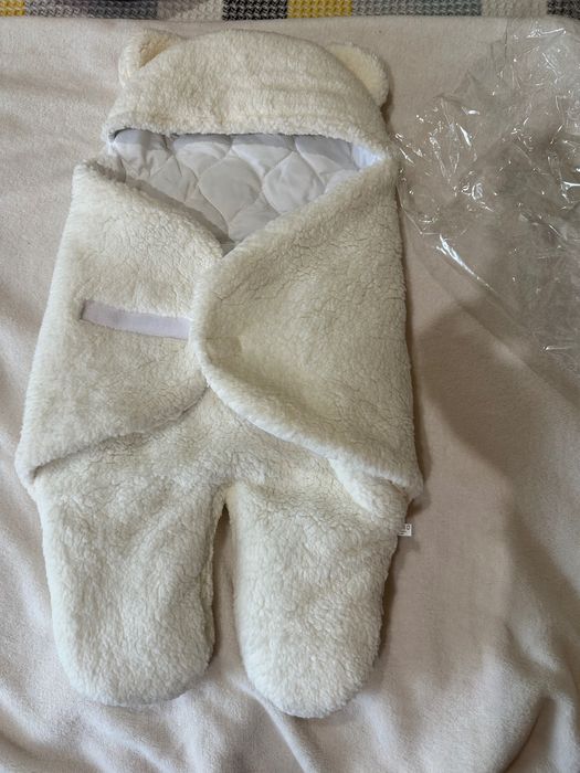 Голям лот за бебе 0-3 с обиколник и стерилизатор