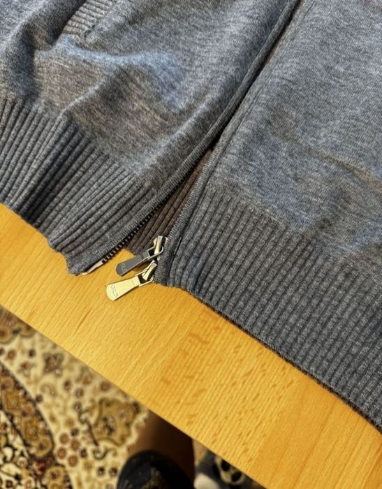 Продам свитер на замке Glasman