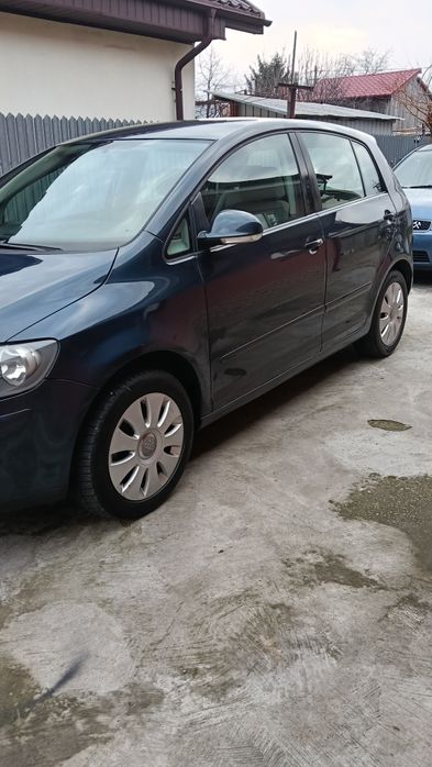 Volkswagen  Golf ,5  Plus  2.0 Diesel