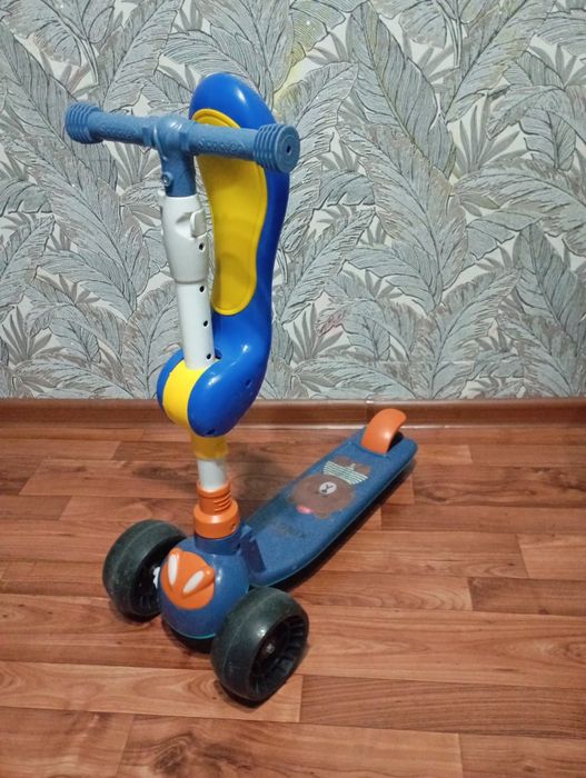 Продам детский самокат