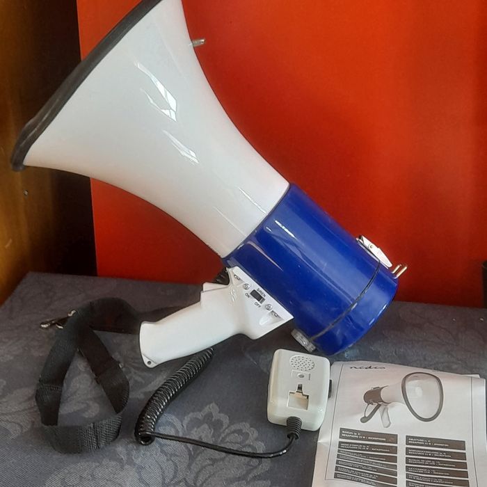 MegaFon sau Portavoce Mare, Nouă!