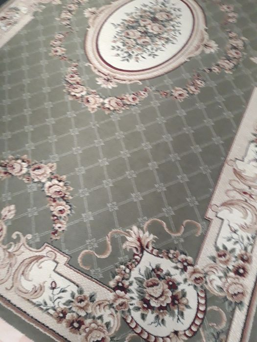 Продам  ковер 2.5 ×4