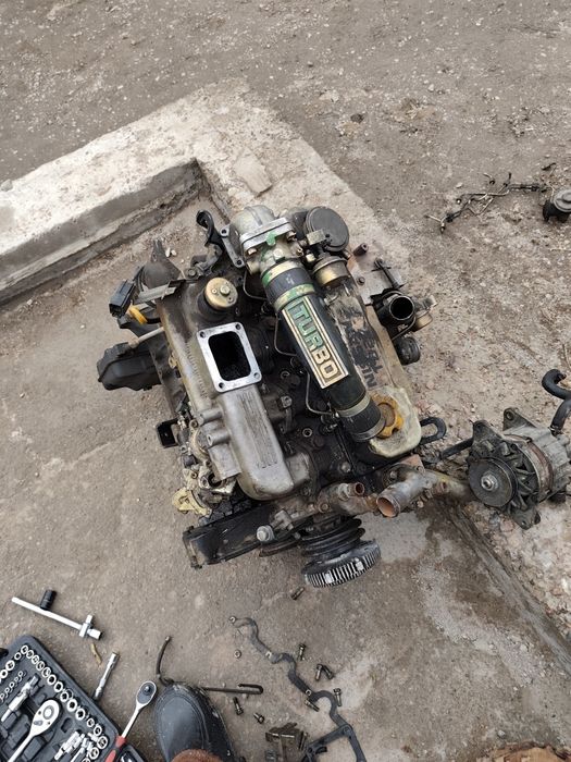 Мотор Nissan 2.7