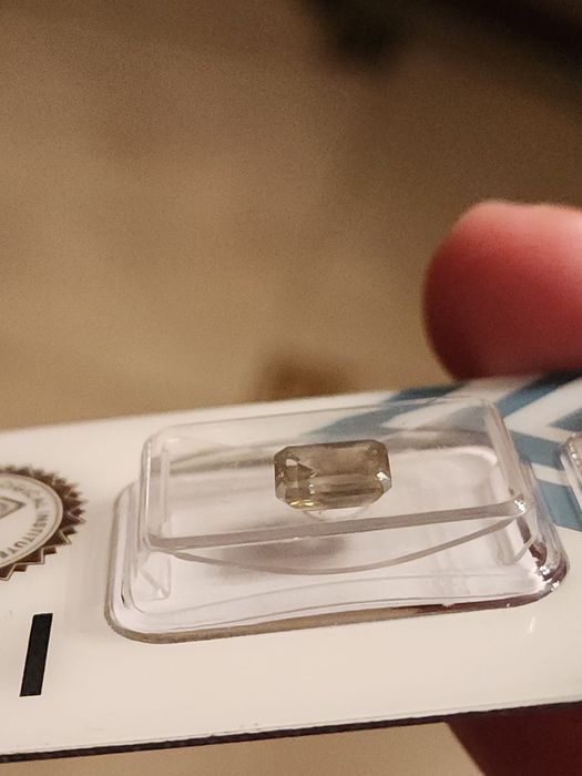 Diamant natural de 1.84 carate