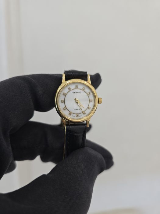 Продам Золотые часы Geneva 750 пробы Баку
750 пробы
Диаметр: 24мм