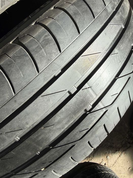 2x Anvelope Vara 205/55 R17 - Bridgestone Turanza T001 cu steluta BMW