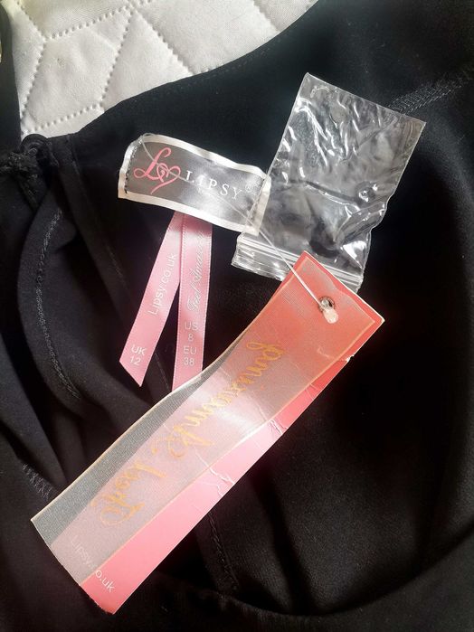 Нова елегантна рокля / Lipsy London