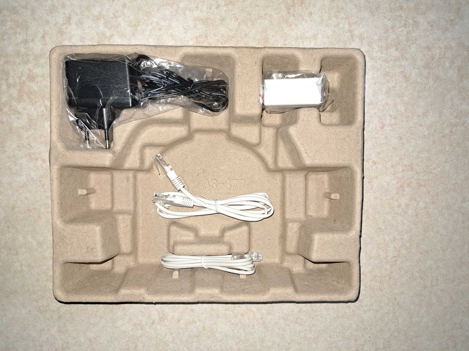 Wi-fi Роутер 300 мегабит TpLink РОССИЙСКИЙ в ИДЕАЛЬНОМ СОСТОЯНИИ